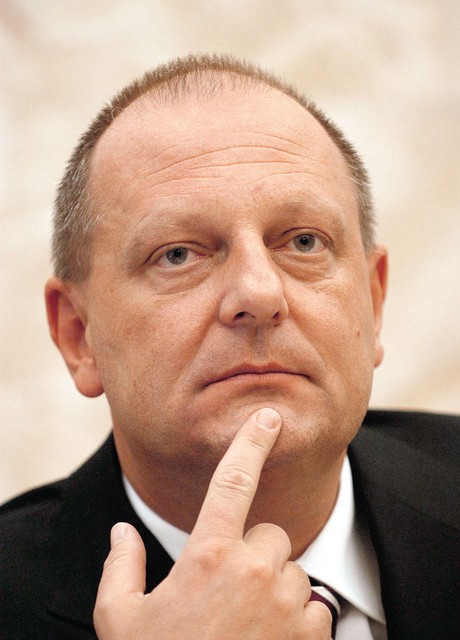 Miro Senica
