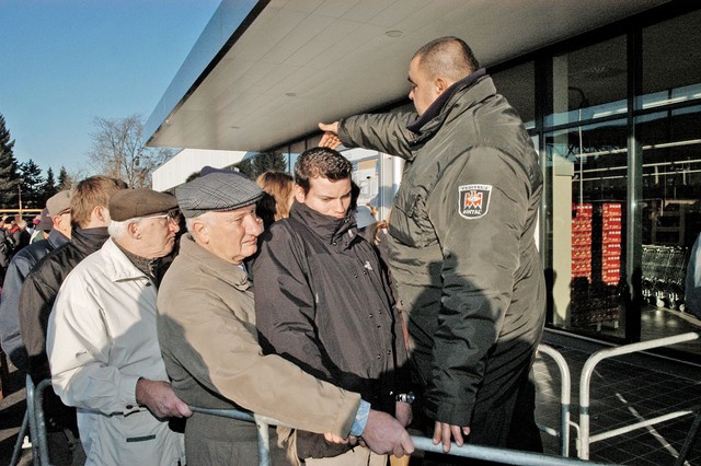 Redarji so delali red kot na športni prireditvi