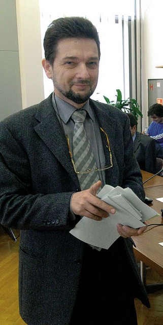 Dr. Ivan Štuhec, moralni teolog stare šole: 'Katoliška cerkev ima za te vrste izpovedi zakrament sprave ali spoved.'