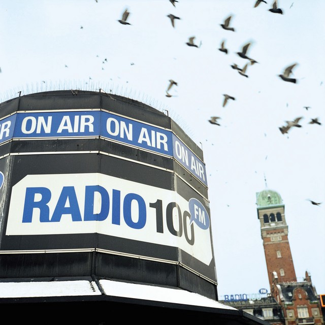 Radio 100 in golobi iz serije 'Svet številk'