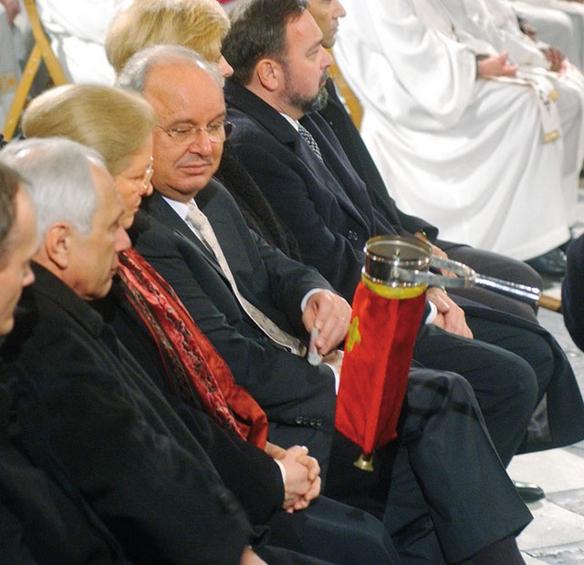 Odslej bo možno cerkev financirati tudi iz dohodnine