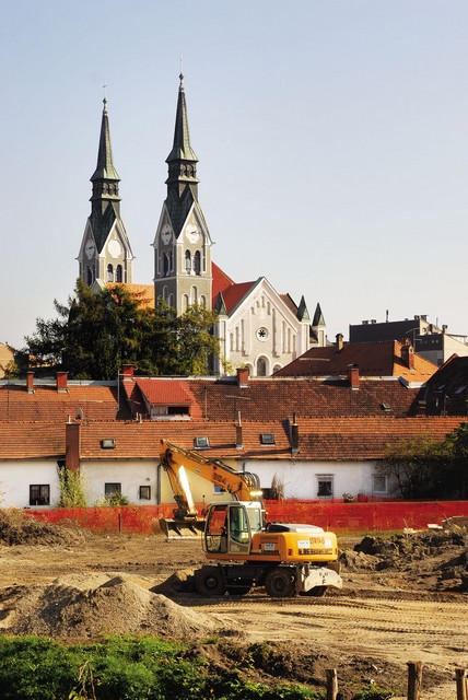 Gradbišče v Trnovem