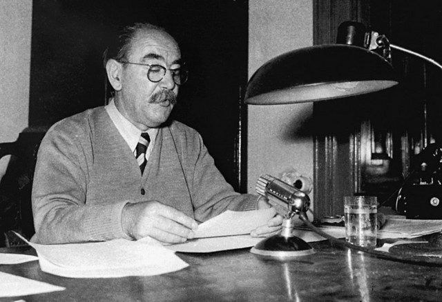 31. oktober: premier Imre Nagy med radijskim govorom