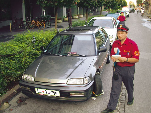 Po novem naj bi vklepali tudi meščane in vaščane