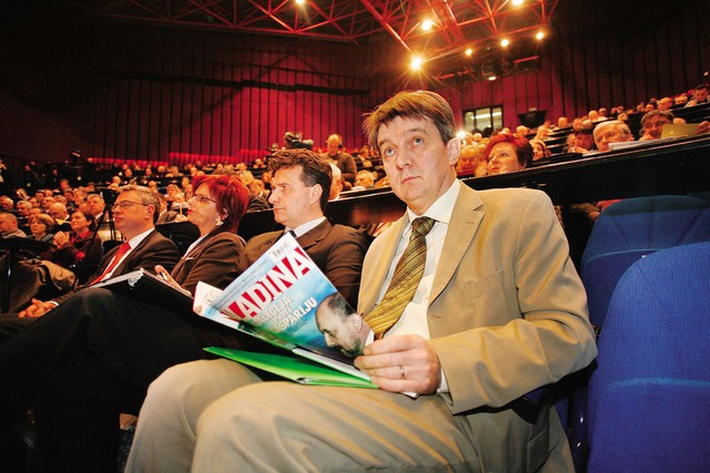 Jožef Školč - kritiziral, a ostal