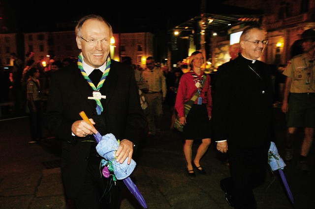 Skavt in škof celjske škofije Anton Stres s koprskim kolegom Metodom Pirihom