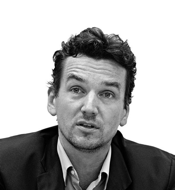 Stojan Pelko je doktor filozofije, filmski publicist in esejist, predavatelj na Filozofski fakulteti, prevajalec iz francoščine, avtor številnih knjig in v letih 2001-05 predsednik Nadzornega sveta Filmskega sklada Slovenije.