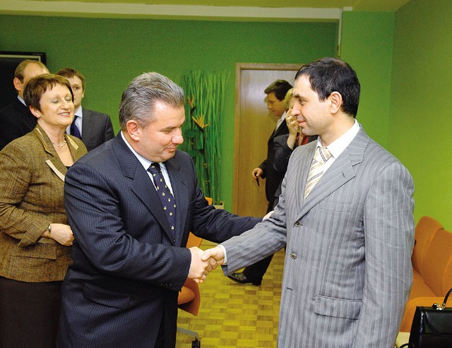 Minister Andrej Vizjak in predstavnik ruskih lastnikov Evgenij B. Zubicki