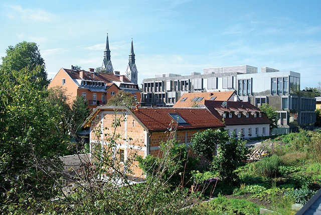 Novogradnje v ljubljanskem Krakovem, ki je z odlokom razglašen za kulturni in zgodovinski spomenik