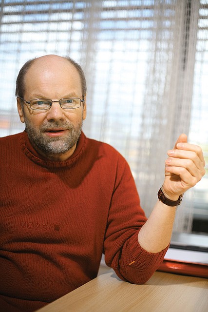 Dr. Maks Tajnikar, EF: 'Če bi ustavili hitro investiranje, ki temelji na zadolževanju, bi inflaciji hitro pošla sapa.'