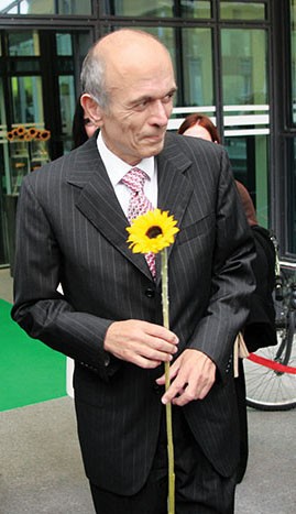 Eden od zadnjih nastopov v javnosti: Janez Drnovšek ob odprtju nove stavbe onkološkega inštituta, 25. oktobra 2007