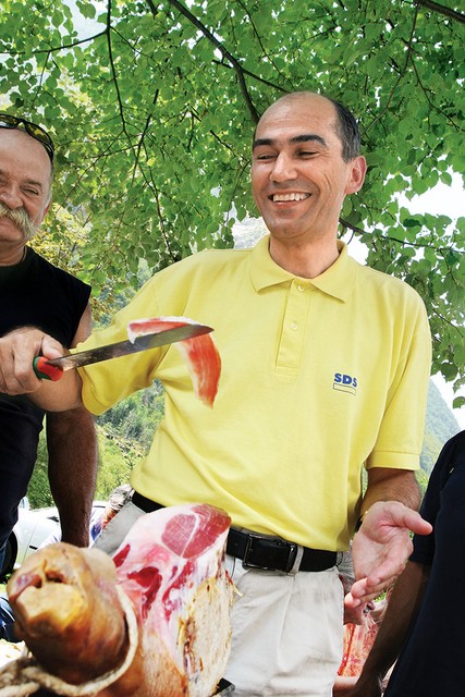 Janez Janša na taboru svoje stranke v Lepeni leta 2005