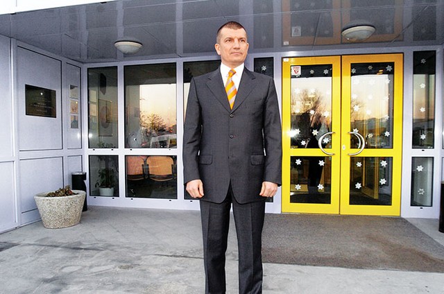 Minister Mate pred azilnim domom