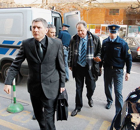Policijska privedba Ivana Zidarja v prostore SCT, kjer so kriminalisti opravili preiskavo, 12. februar