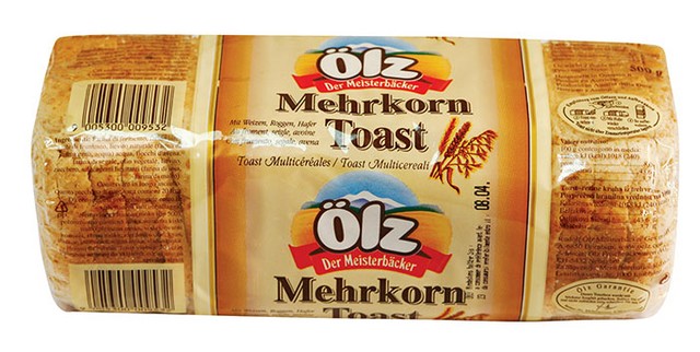 Zavajanje - Zelene trditve pod drobnogledom Zveze potrošnikov Slovenije: 'Naturlich' piše na 'polnozrnatem toastu' (proizvajalec Rudolf Olz Meisterbacker iz Švice). Gre za visoko predelan izdelek, zato pri ZPS menijo, da je 'zelena trditev' nedoločna in nespecifična.