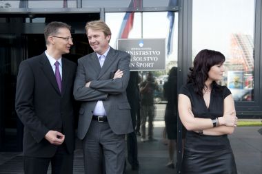 Študenti pri ministru Golobiču in Lukšiču ter premieru Pahorju