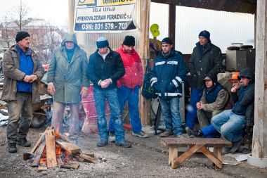 Delavci kočevskega podjetja Prenova zaradi neizplačanih plač od ponedeljka gladovno stavkajo