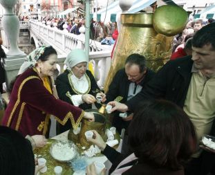 Na 3. festivalu bosanske hrane v Ljubljani, ki ga je organiziralo žensko združenje Zemzem, so predstavili Guinnessovo džezvo za kavo. V največji džezvi so iz 64 kilogramov kave skuhali 640 litrov kave, s katero so napolnili 8000 filđanov (male skodelice za turško kavo brez ročaja)
