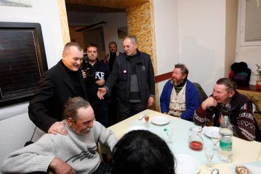 Mariborski župan Franc Kangler je pripravil sprejem za brezdomce.
