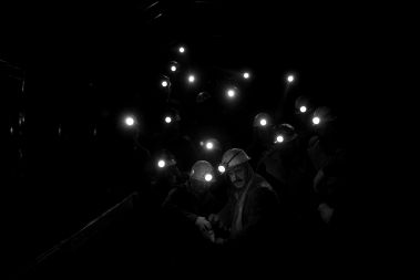 Knapi - najboljša fotografija na natečaju Papirus 2009. Objavljena je bila v internem glasilu velenjskih rudarjev Rudar