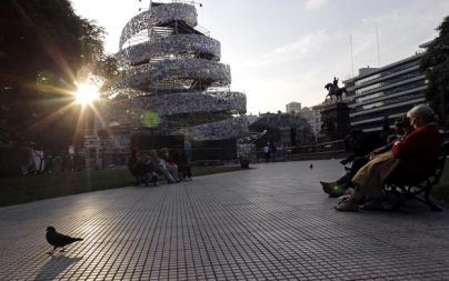 Buenos Aires: Stolp Babel je umetnica Marta Minujin naredila iz 30.000 knjig