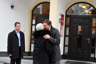 Neformalno srečanje slovenskega premiera Boruta Pahorja s hrvaško premierko Jadranko Kosor v Kranjski gori