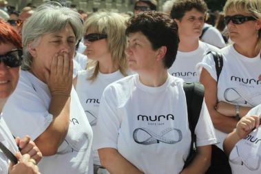 Delavke Mure na demonstracijah pred slovensko vlado
