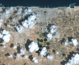 Sirte, Gadafijev domači kraj, med obstreljevanjem