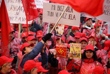 Mladina na sobotnih delavskih demonstracijah v Ljubljani
