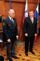 Objektivno odgovorna: Jože Romšek, bivši generalni direktor policije, in Dragutin Mate.