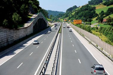 Avtocestni odsek Trojane–Blagovica, zgrajen brez uporabnega dovoljenja 