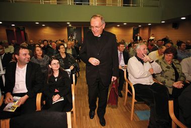 Prihod novega ljubljanskega nadškofa in metropolita dr. Antona Stresa na posvet o dilemah in izzivih novega družinskega zakonika