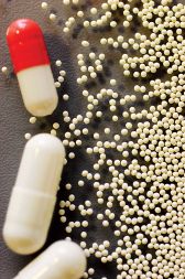 /media/www/slike.old/mladina/farmacijaantibiotiki_b5d020_103.jpg