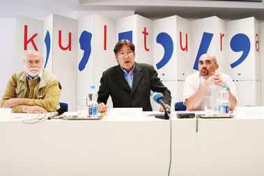 Stara ekipa: član nadzornega sveta Filmskega sklada in predsednik sveta Slovenske kinoteke Stane Malčič, nekdanji minister za kulturo dr. Vasko Simoniti in nekdanji direktor direktorata za medije ter še aktualni predsednik nadzornega sveta Filmskega sklada in predsednik sveta Viba filma Igor Prodnik