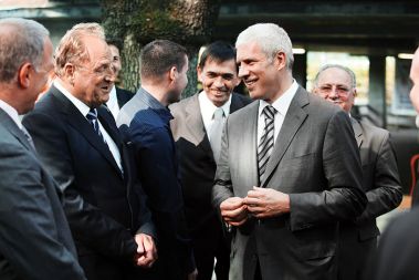 Ivan Zidar, predsednik upravnega odbora SCT, in Boris Tadić, predsednik Srbije, ob ogledu nastajajočega kulturno pastoralnega centra v Ljubljani, 30. september 2009