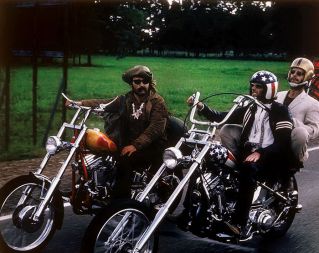 Denis Hopper, Peter Fonda in Jack Nicholson v filmu Goli v sedlu
