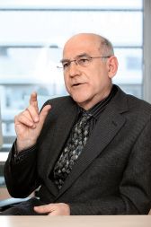 Dr. Marjan Senjur, profesor ekonomije, Ekonomska fakulteta v Ljubljani