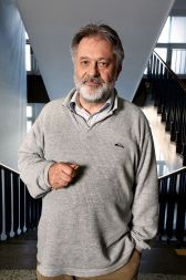 Dr. Rastko Močnik, sociolog, profesor sociologije kulture na Filozofski fakulteti v Ljubljani