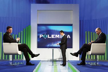 Kdo je bolj primeren za reševanje dolgega spora s Hrvaško: mednarodni politolog ali obramboslovec?