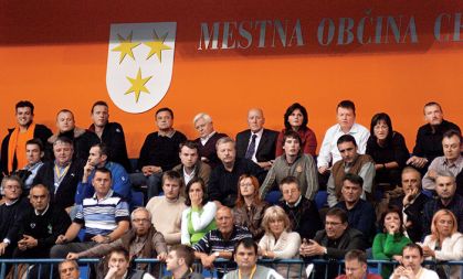 Častna tribuna na rokometni tekmi Celje Pivovarna Laško – Gummersbach, 11. novembra 2006