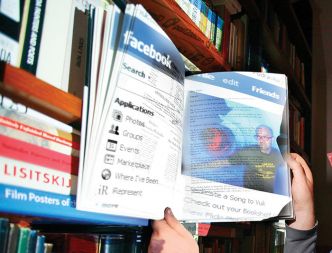 Facebook - samo zabava ali vir informacij?