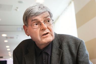 Peter Preston, nekdanji odgovorni urednik časnika The Guardian