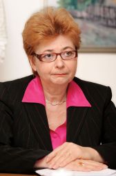 Marjeta Cotman    69.131,59 evra