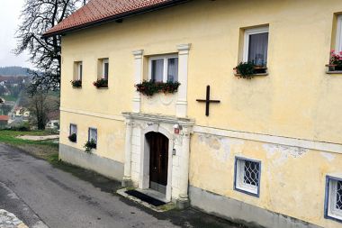 Župnišča na Polici, kjer poteka pouk