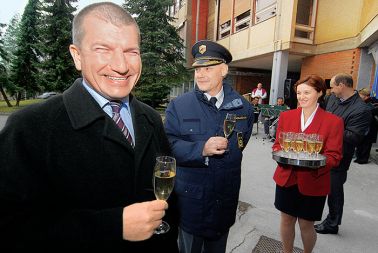 Minister Mate in prvi policist Romšek