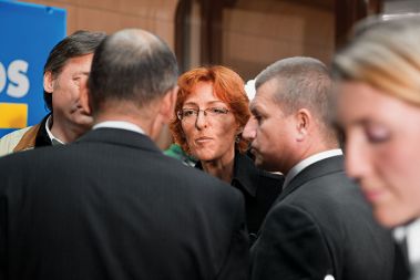 Polonca Dobrajc v družbi vplivnih veljakov SDS