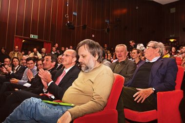 FILOZOF SLAVOJ ŽIŽEK PRED PREDAVANJEM V GORICI 