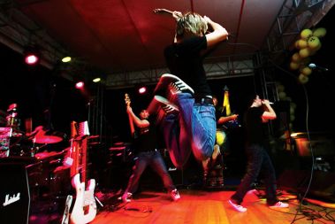 Festival Šrot, Krško: Lutke v zraku
