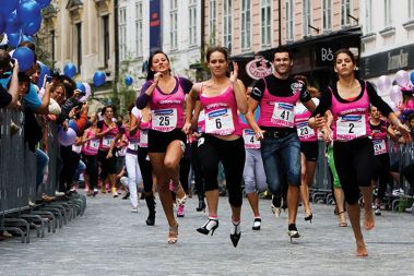 COSMOPOLITANOV TEK V VISOKIH PETKAH, LJUBLJANA 