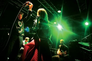 KONCERT IN GIBALNA INŠTALACIJA MARŠ LJUBEZNI, LJUBLJANA 